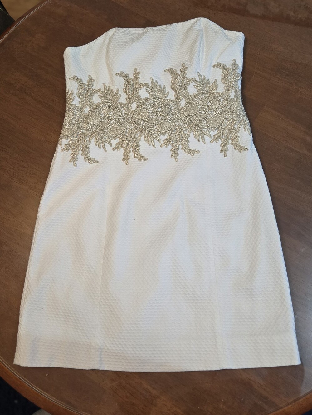 Kade Strapless White Metallic Dress with Gold Embroidered Lace Trim. Size 8